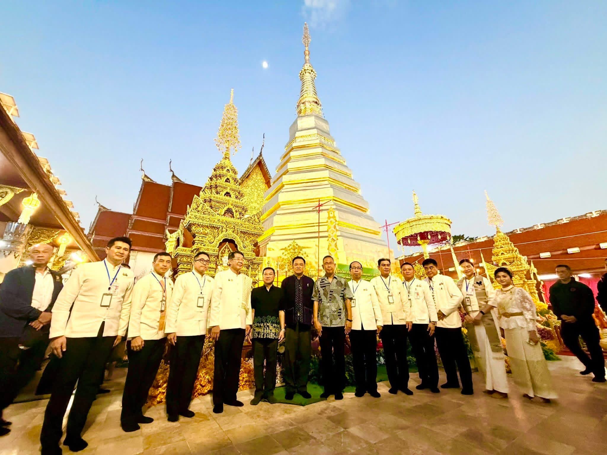 ผู้ว่าฯ น่าน ร่วมเปิดงานประเพณีห่มผ้าพระธาตุช่อแฮ เมืองแพร่แห่ตุงหลวง จัดขึ้น  22 กุมภาพันธ์ - 3 มีนาคม 2569 รวม 10 วัน 10 คืน 