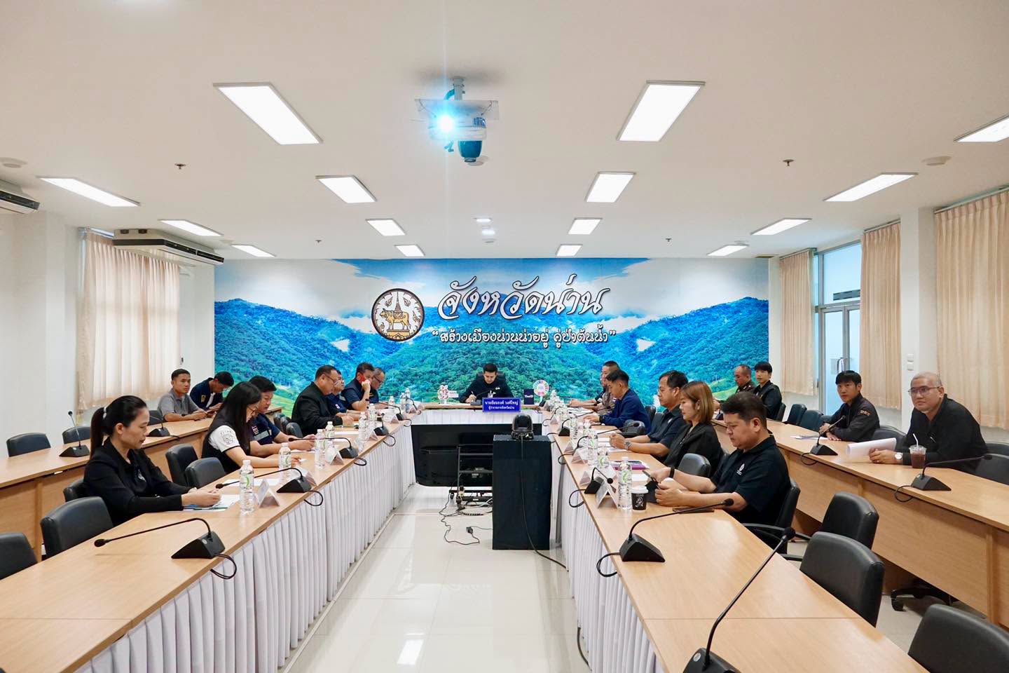 จังหวัดน่าน นำเสนอแผนรับมืออุทกภัย&ndash;ภัยแล้ง ย้ำทุกหน่วยงานเตรียมความพร้อม ลดผลกระทบต่อประชาชน