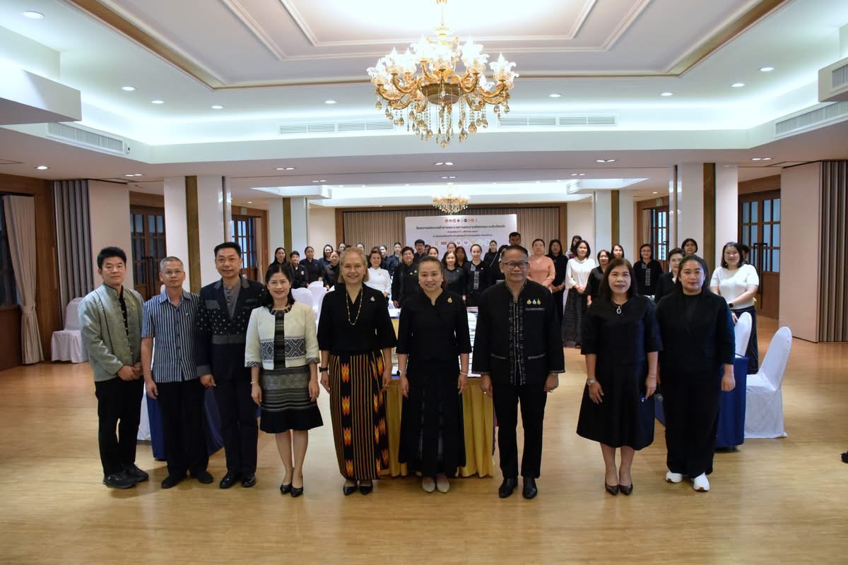 น่านคัดเลือกผลงานผ้าลายพระราชทานและงานหัตถกรรม ยกระดับภูมิปัญญาท้องถิ่นสู่เวทีระดับภาค